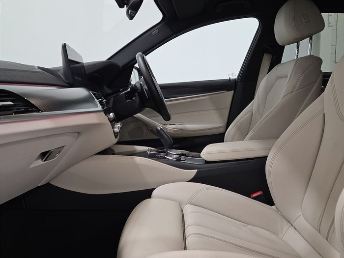 BMW 5 Series 2023