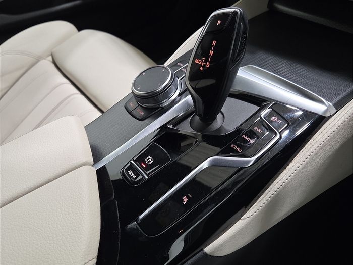 BMW 5 Series 2023