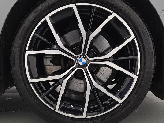 BMW 5 Series 2023