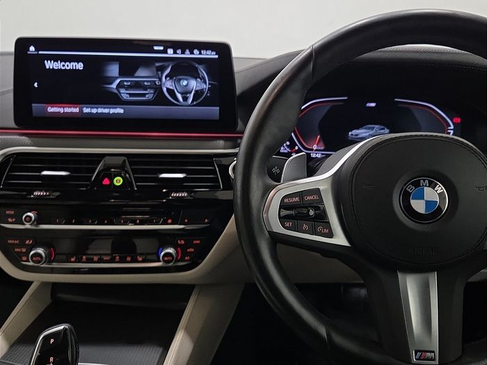 BMW 5 Series 2023