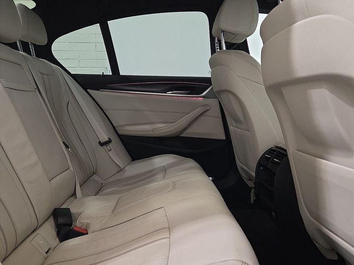 BMW 5 Series 2023