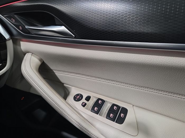 BMW 5 Series 2023