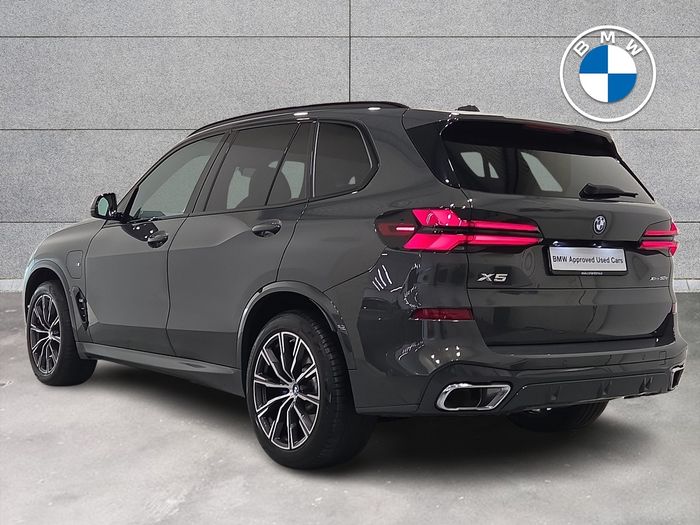 BMW X5 2023