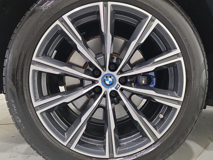 BMW X5 2023