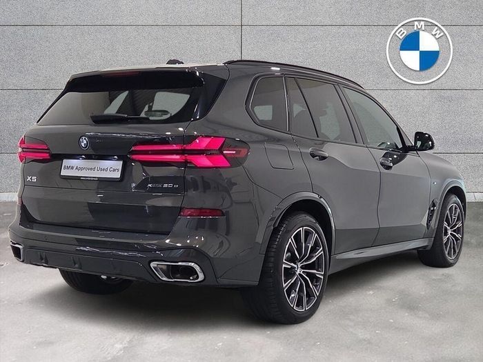 BMW X5 2023