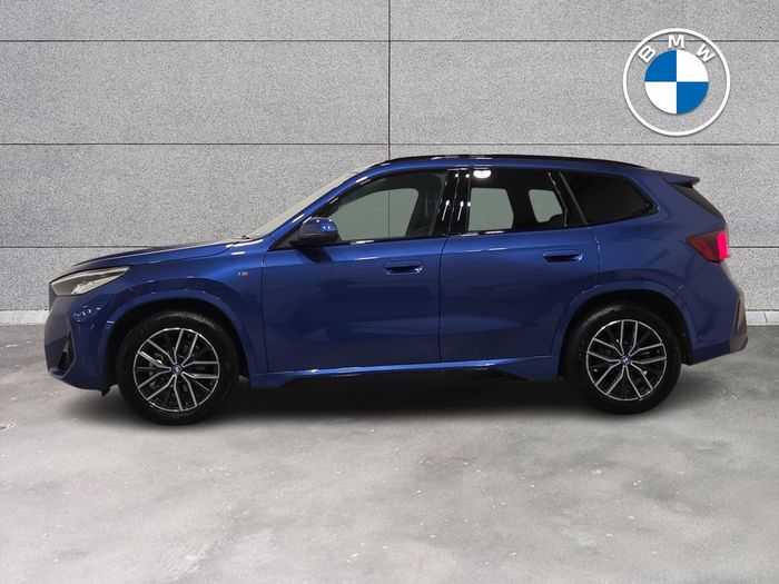 BMW iX1 2025