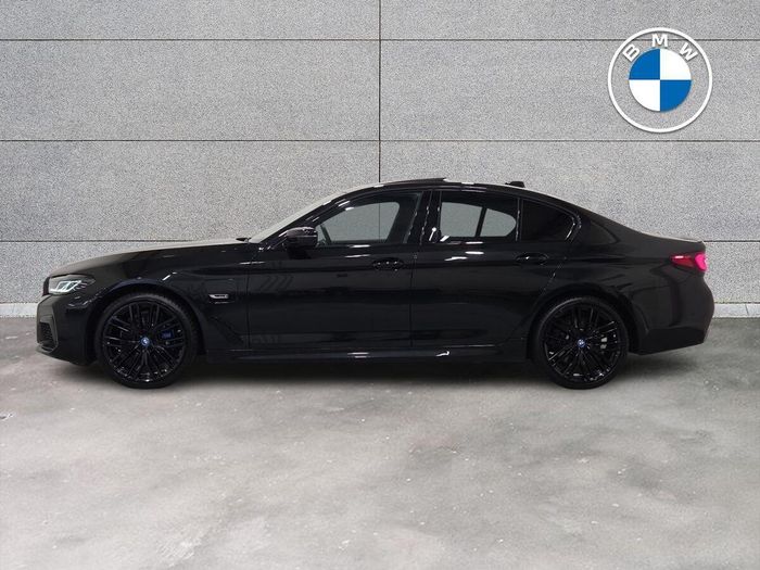BMW 5 Series 2022