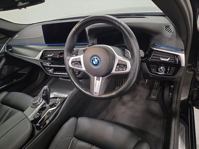 BMW 5 Series 2022
