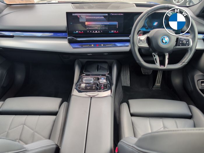 BMW i5 2024