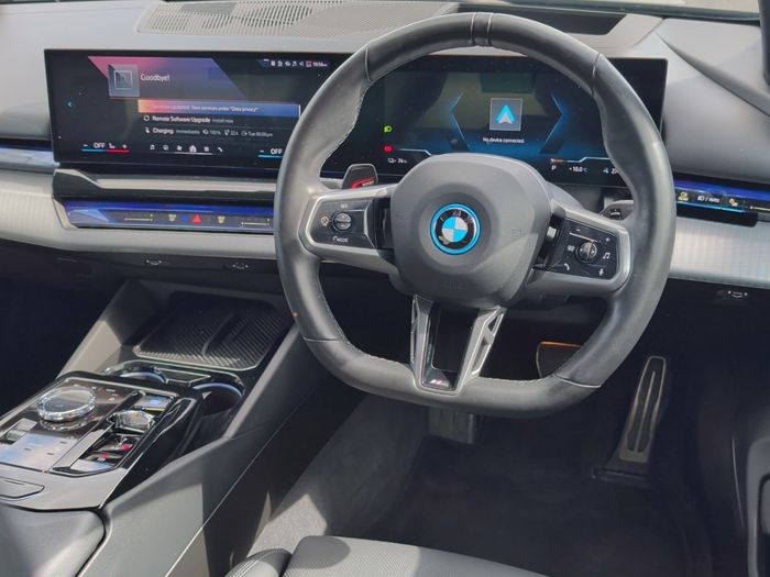 BMW i5 2024