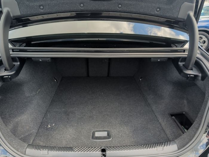 BMW i5 2024