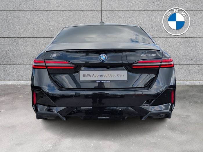 BMW i5 2024