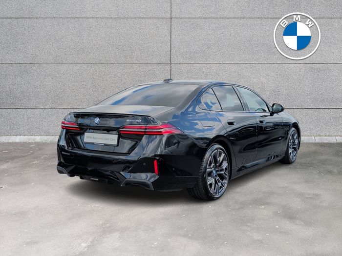 BMW i5 2024