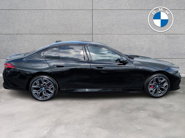 BMW i5 2024