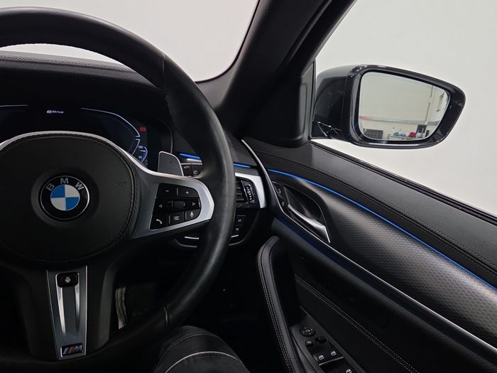 BMW 5 Series 2021