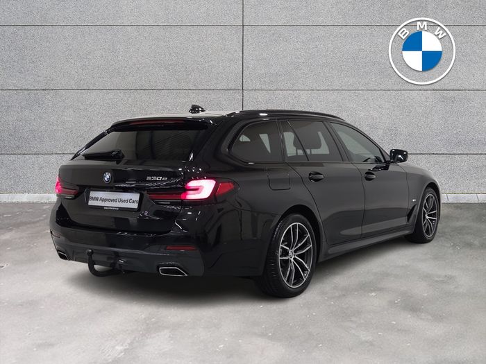 BMW 5 Series 2021