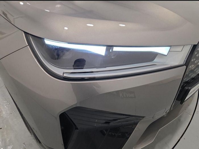 BMW IX 2025