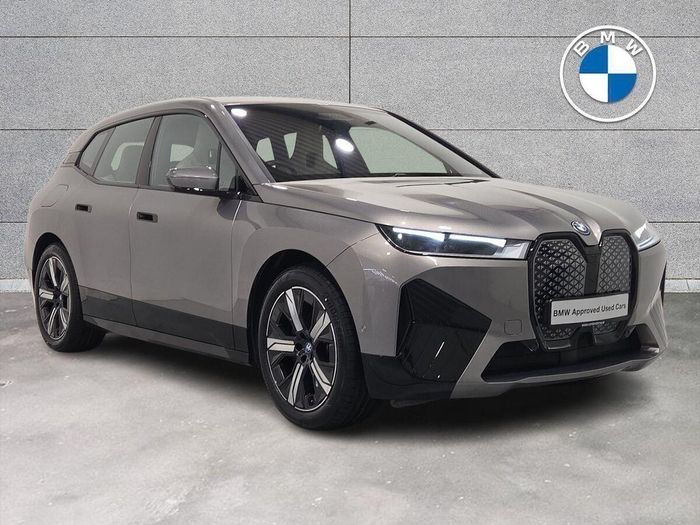 BMW IX 2025