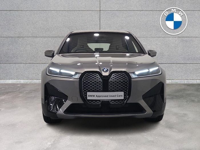 BMW IX 2025