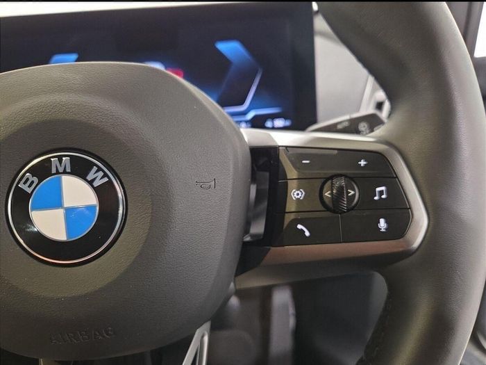 BMW IX 2025