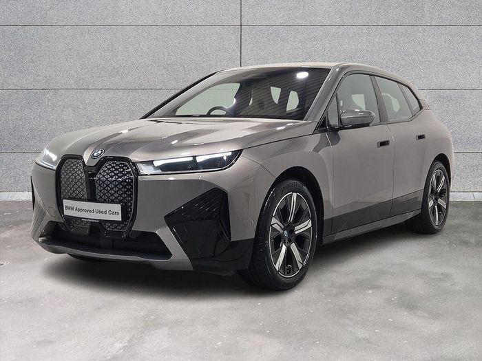 BMW IX 2025