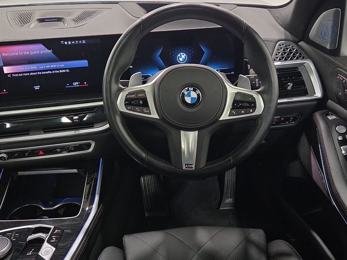 BMW X7 2023