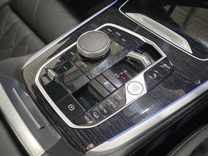 BMW X7 2023