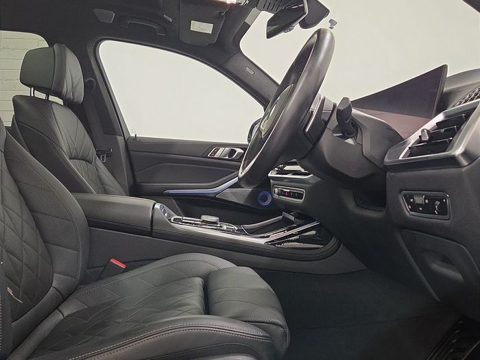 BMW X7 2023