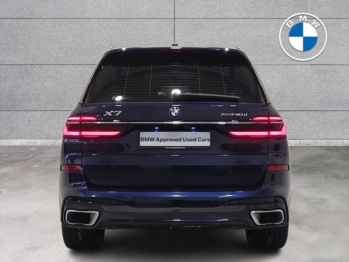 BMW X7 2023