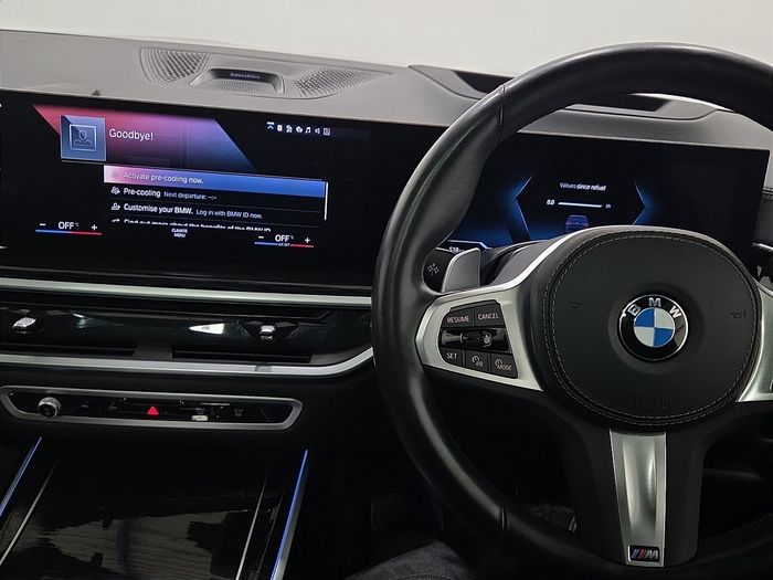 BMW X7 2023