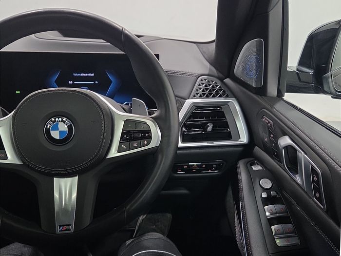 BMW X7 2023