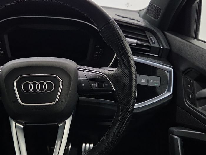 Audi Q3 2024