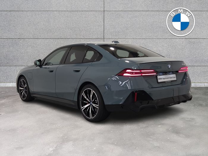 BMW 5 Series 2025