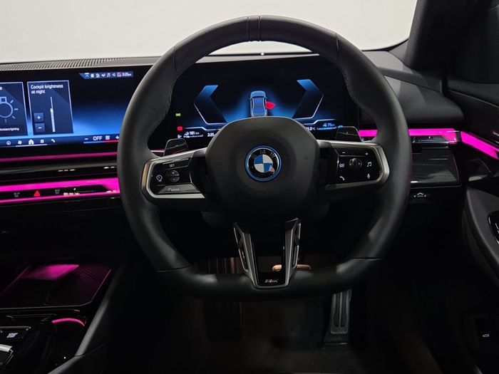 BMW 5 Series 2025