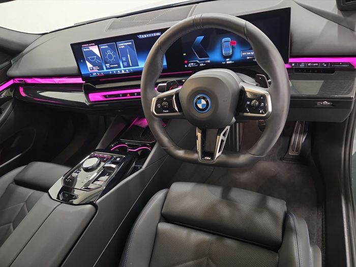 BMW 5 Series 2025