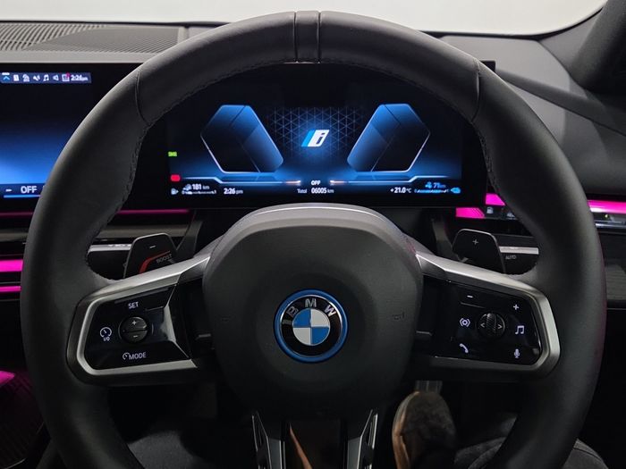 BMW 5 Series 2025