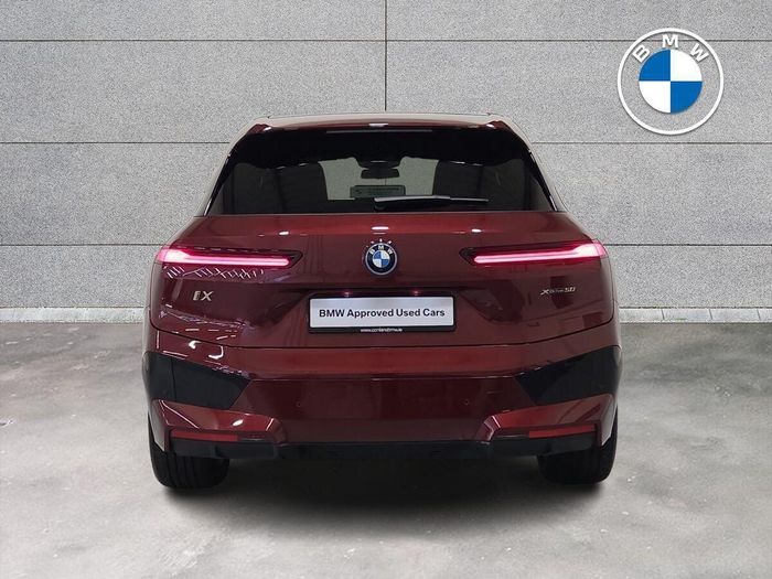BMW IX 2025
