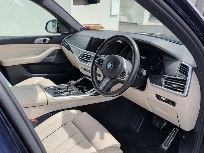 BMW X7 2022