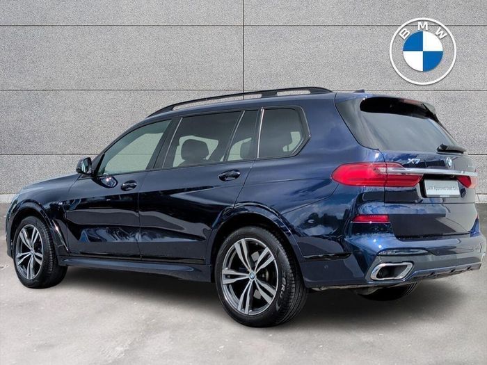 BMW X7 2022