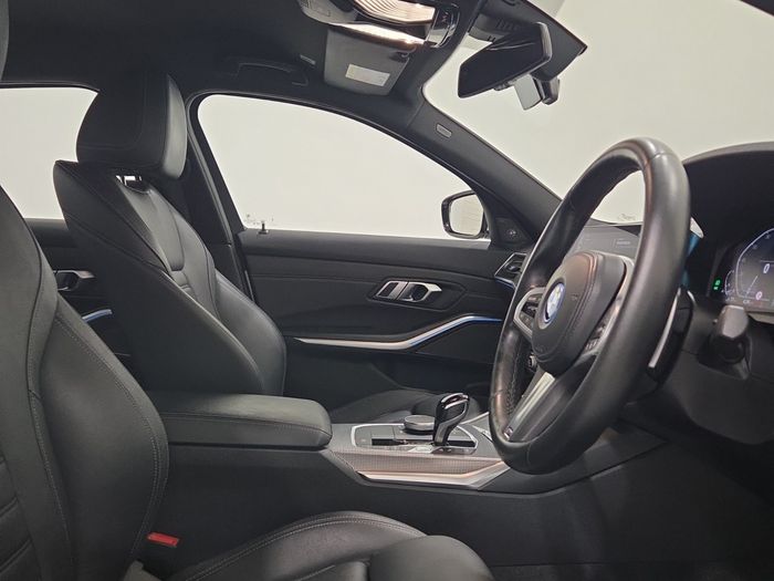 BMW 3 Series 2022