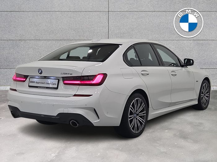 BMW 3 Series 2022