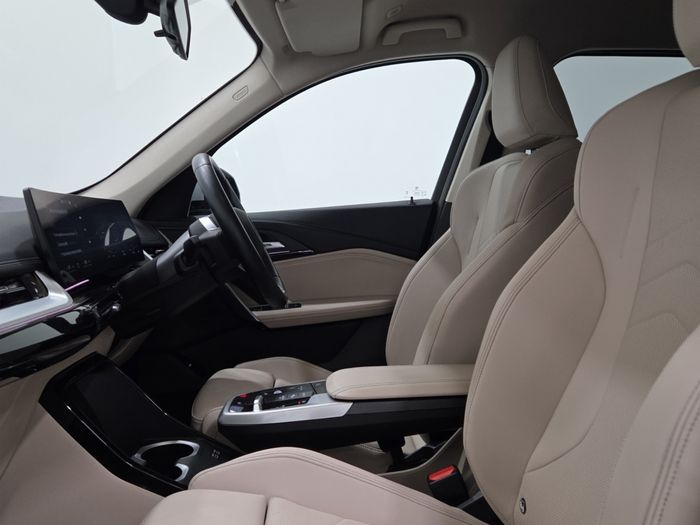 BMW iX1 2023