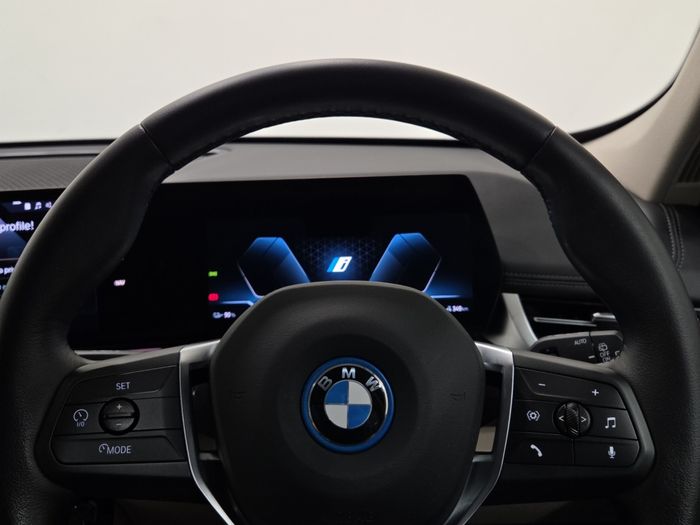 BMW iX1 2023