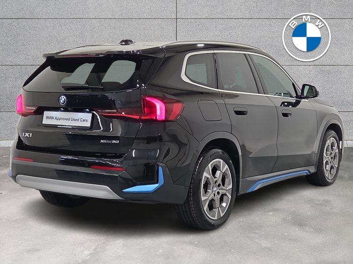 BMW iX1 2023