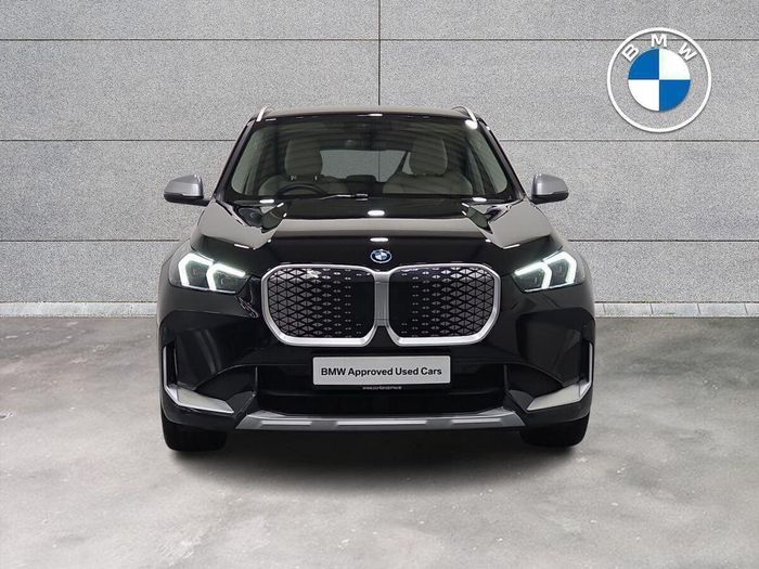 BMW iX1 2024