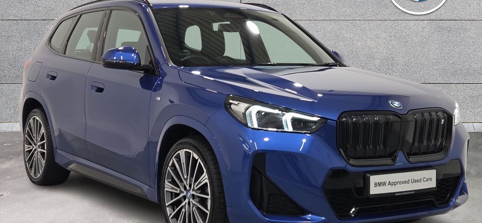 BMW iX1 2024