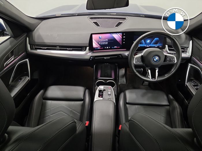 BMW iX1 2024