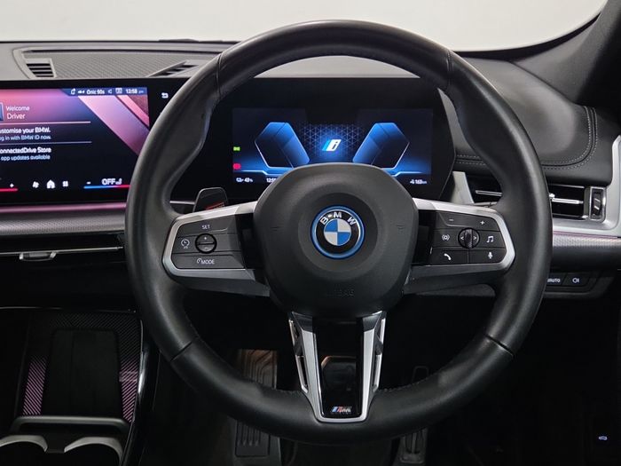 BMW iX1 2024