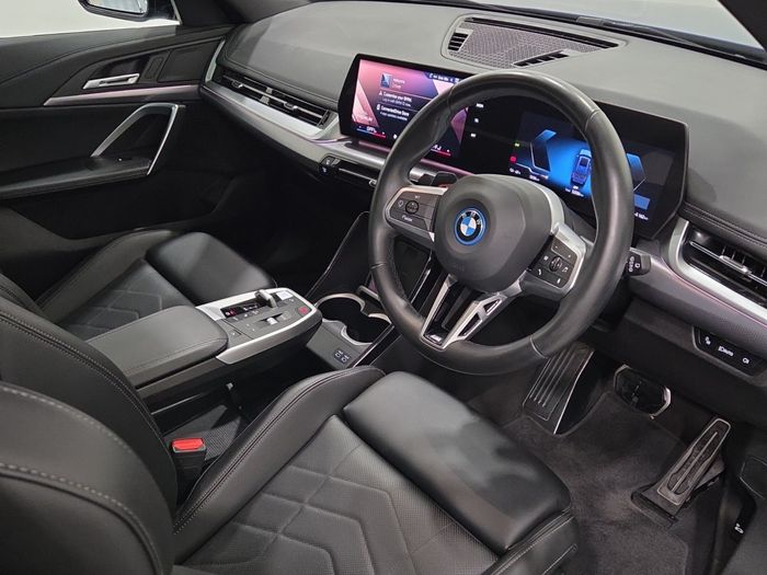 BMW iX1 2024
