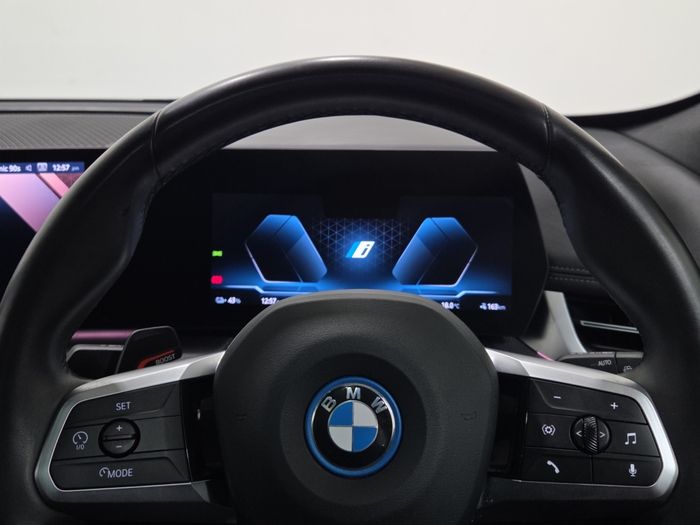 BMW iX1 2024